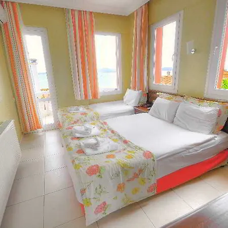 Hotel Ezer 2*