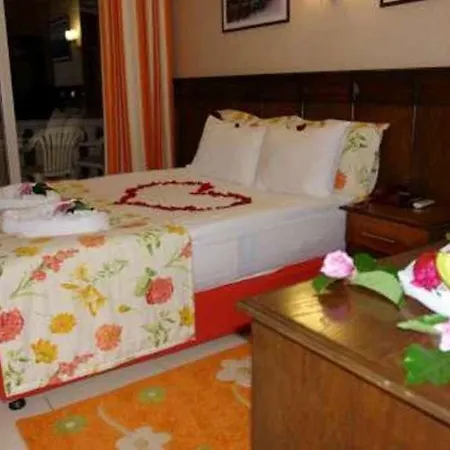Ezer Hotel Ayvalı