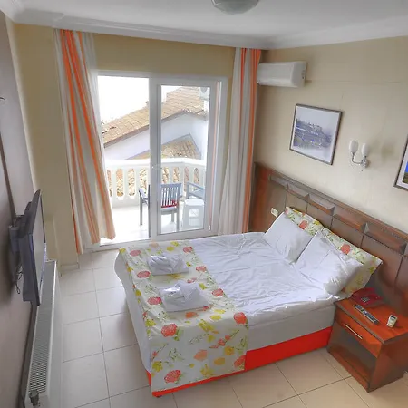 Hotel Ezer 2*