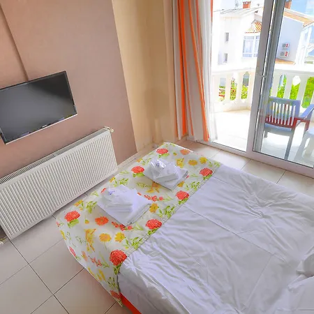 Hotel Ezer 2*