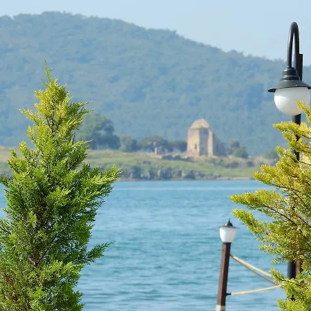 Hotel Ezer