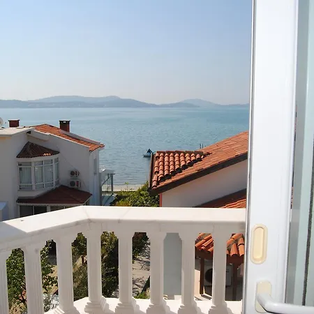 Ezer Hotel 2*