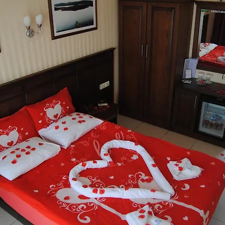 Hotel Ezer 2*